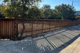 7824 Woodstone Ln, Dallas, TX 75248 - Photo 10