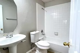 7728 Parkwood Plaza Dr, Fort Worth, TX 76137 - Photo 6