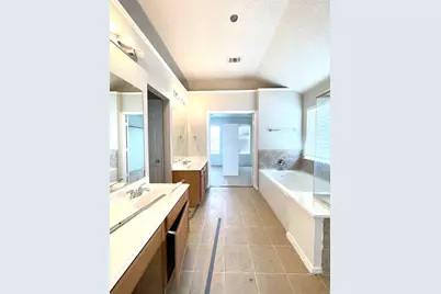 7728 Parkwood Plaza Drive, Fort Worth, TX 76137 - Photo 18