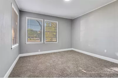 421 W 8th Street, Lancaster, TX 75146 - Photo 12