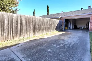 2231 Ridgedale Dr, Carrollton, TX 75006 - Photo 24