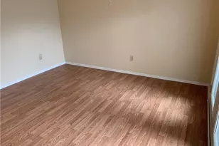 1913 Wyndemere Ln, Garland, TX 75042 - Photo 4