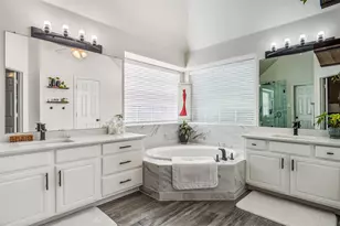 6908 Winthorp Dr, Arlington, TX 76001 - Photo 20