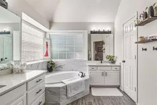 6908 Winthorp Dr, Arlington, TX 76001 - Photo 22