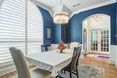 6908 Winthorp Drive, Arlington, TX 76001 - Photo 6