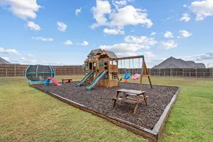 620 Nighthorse Cir, Waxahachie, TX 75165 - Photo 4