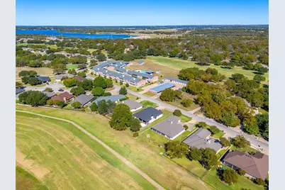 8700 Bellechase Road, Granbury, TX 76049 - Photo 4
