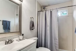 613 McLemore Dr, Garland, TX 75040 - Photo 6