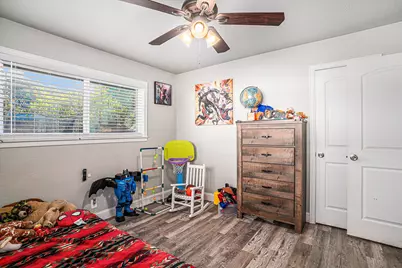 807 Poindexter Avenue, Cleburne, TX 76033 - Photo 16