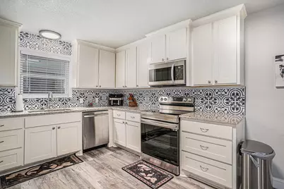 807 Poindexter Avenue, Cleburne, TX 76033 - Photo 8