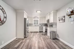 807 Poindexter Ave, Cleburne, TX 76033 - Photo 6