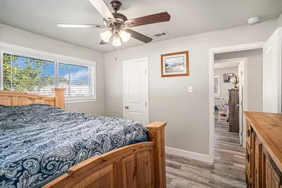 807 Poindexter Avenue, Cleburne, TX 76033 - Photo 16