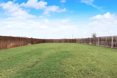 924 Crest Breeze Drive, Fort Worth, TX 76052 - Photo 38