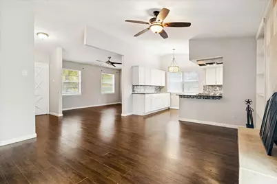 3908 Cody Court, Irving, TX 75062 - Photo 8
