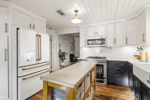 1604 Center St, Bonham, TX 75418 - Photo 8