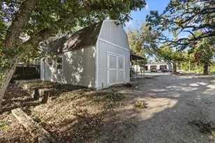 1604 Center St, Bonham, TX 75418 - Photo 28