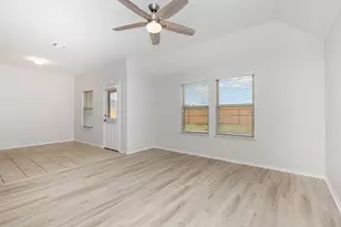 1025 Bend Ct, Forney, TX 75126 - Photo 2