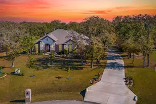 1320 Craft Farms Cir, Azle, TX 76020 - Photo 1