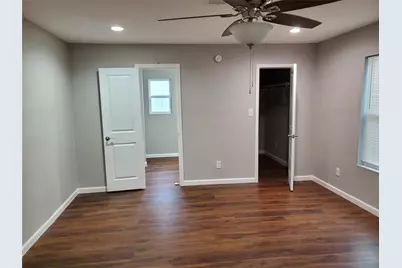 3574 Wayside Avenue, Fort Worth, TX 76110 - Photo 10