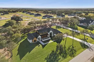 200 Dan Russell Bend, Weatherford, TX 76087 - Photo 4