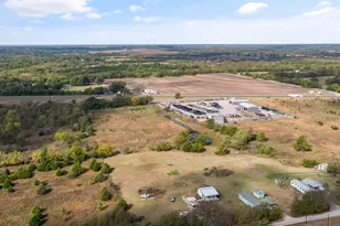 300 County Rd 4233, Bonham, TX 75418 - Photo 24