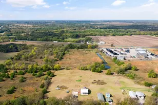300 County Rd 4233, Bonham, TX 75418 - Photo 22