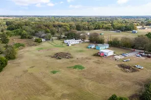 300 County Rd 4233, Bonham, TX 75418 - Photo 32