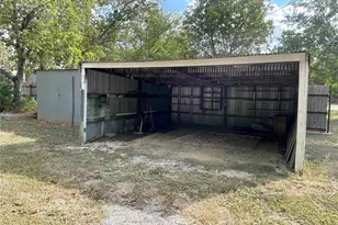 804 Kentucky St, Graham, TX 76450 - Photo 20