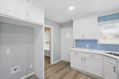 2104 W Lotus Avenue, Fort Worth, TX 76111 - Photo 4