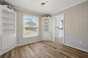 2104 W Lotus Ave, Fort Worth, TX 76111 - Photo 12