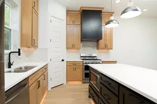5851 & 5849 Millar Dr, Dallas, TX 75236 - Photo 6