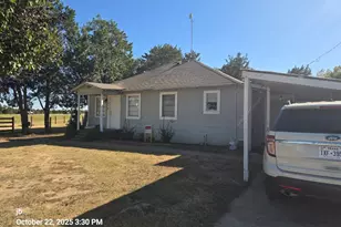 912 E Letava Dr, Mabank, TX 75147 - Photo 4