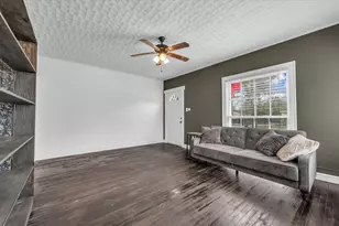 304 N Lumpkin St, Mart, TX 76664 - Photo 6