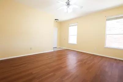 1110 Jamie Drive, Grand Prairie, TX 75052 - Photo 4