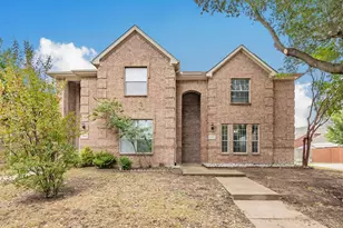 5446 Prairie Ln, Grand Prairie, TX 75052 - Photo 2