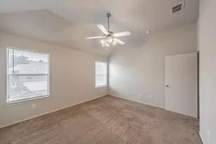 5446 Prairie Ln, Grand Prairie, TX 75052 - Photo 22