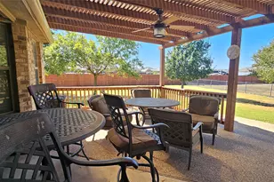 7641 Drew Dr, Midlothian, TX 76065 - Photo 10