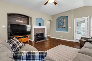 325 Redhead Dr, Little Elm, TX 75068 - Photo 6