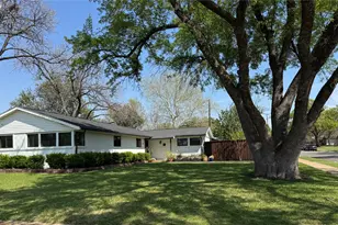 3581 Woodleigh Dr, Dallas, TX 75229 - Photo 4