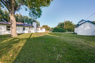 810 Darnell Ave, Benbrook, TX 76126 - Photo 24