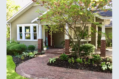 416 W College Street, Grapevine, TX 76051 - Photo 1