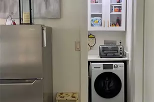 416 W College St, Grapevine, TX 76051 - Photo 26