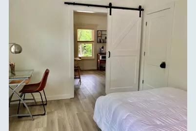 416 W College Street, Grapevine, TX 76051 - Photo 30