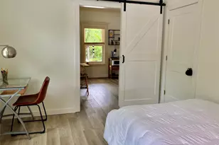 416 W College St, Grapevine, TX 76051 - Photo 30