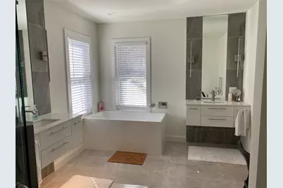 416 W College Street, Grapevine, TX 76051 - Photo 14