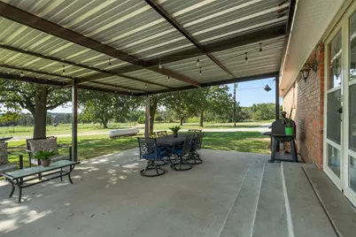 917 Cole Lane, Bowie, TX 76230 - Photo 20