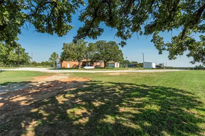 917 Cole Lane, Bowie, TX 76230 - Photo 24