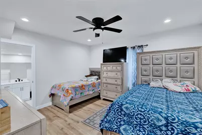 1104 E Mulkey Street, Fort Worth, TX 76104 - Photo 14