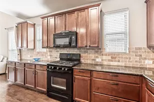 2612 Castle Creek Dr, Little Elm, TX 75068 - Photo 12