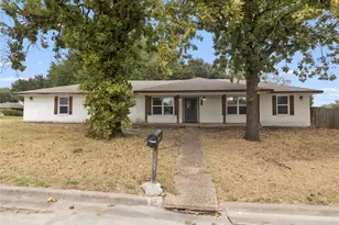736 Bluebonnet St, Mexia, TX 76667 - Photo 2